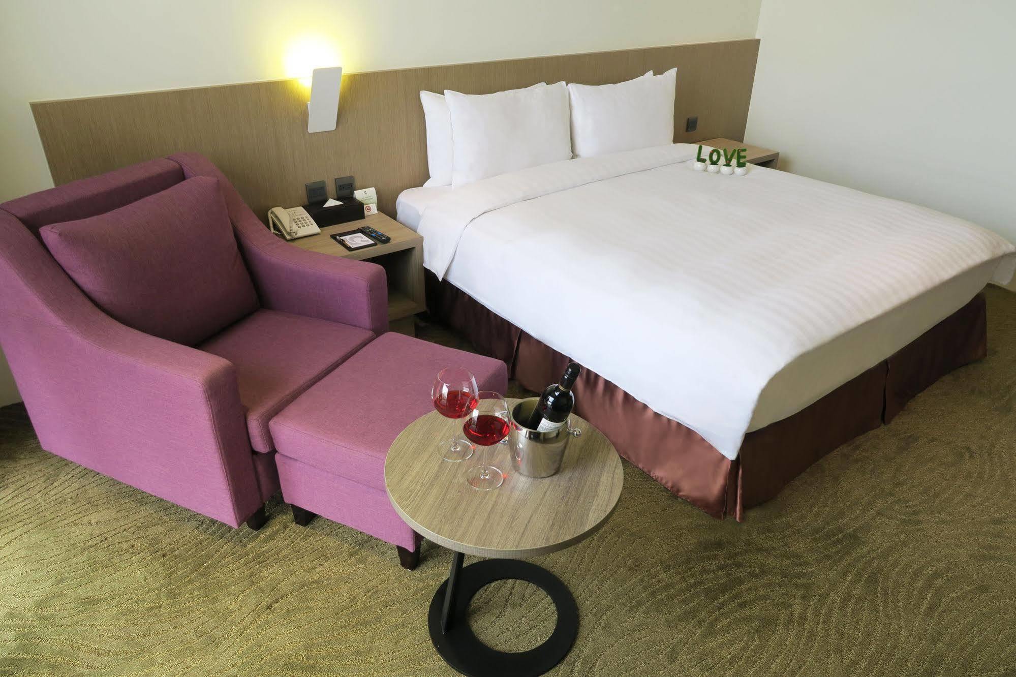 Look Royal Resort Цзяи Экстерьер фото A room at the hotel